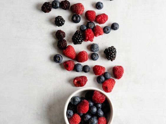 HEALTH BENEFITS OF BERRIES YOU DIDN'T KNOW ABOUT! BERRIES