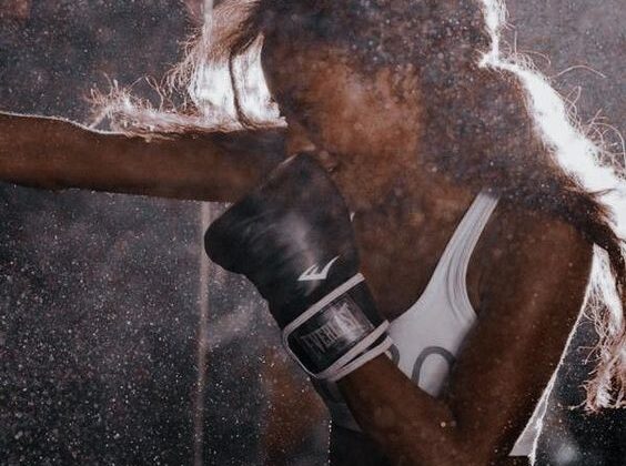 SHOULD YOU EAT BEFORE OR AFTER WORKING OUT? WORKING OUT