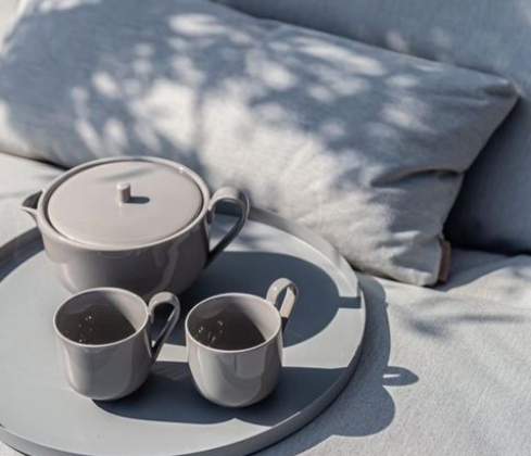CALMING DRINKS TO HELP YOU RELAX. TEA POST