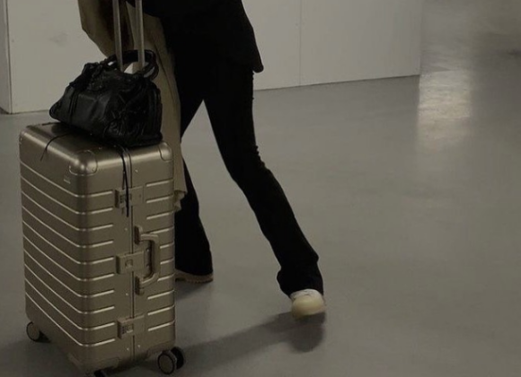CaRRY ON BAG ESSENTIAL LIST ! TRAVEL 11