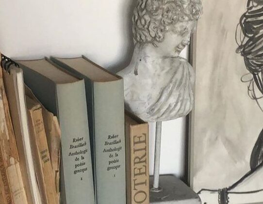4 WAYS TO MAKE READING A HABIT Reading