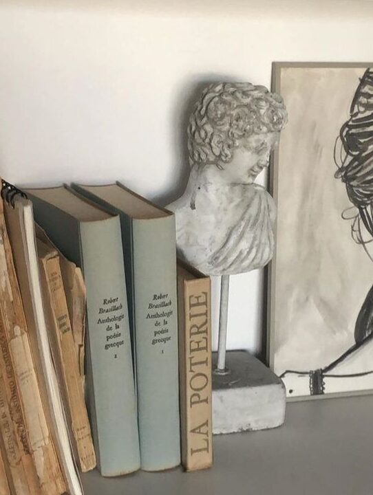 4 WAYS TO MAKE READING A HABIT Reading