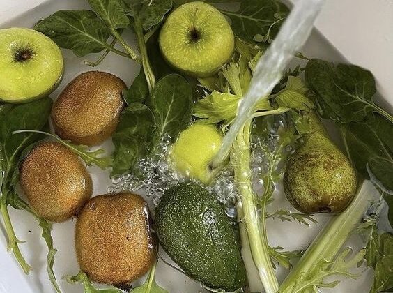 Does green juice actually work? 978b2277f9ca0252a26f5e5130b7288a
