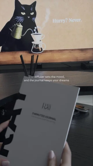 أجمل استثمار لنفسك ..

لحظة هدوء ، ريحة تلامس روحك ، وجورنال يحفظ أفكارك ✨ 

الرابط في البايو 🔗